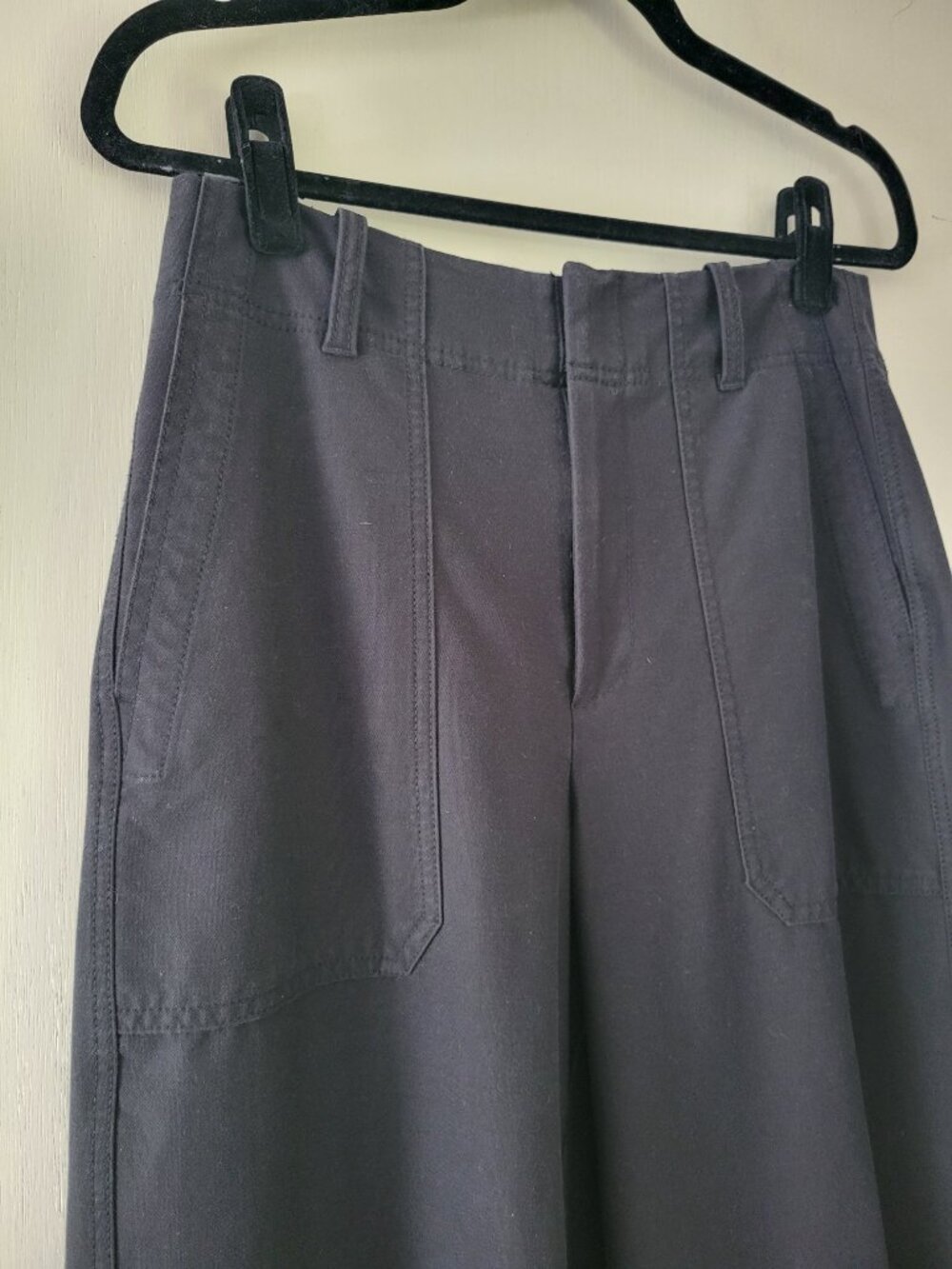 Athleta Wide Leg Crop Pant Black Quiet Luxury Travel Workwear Athleisure sz 10 - Picture 3 of 11